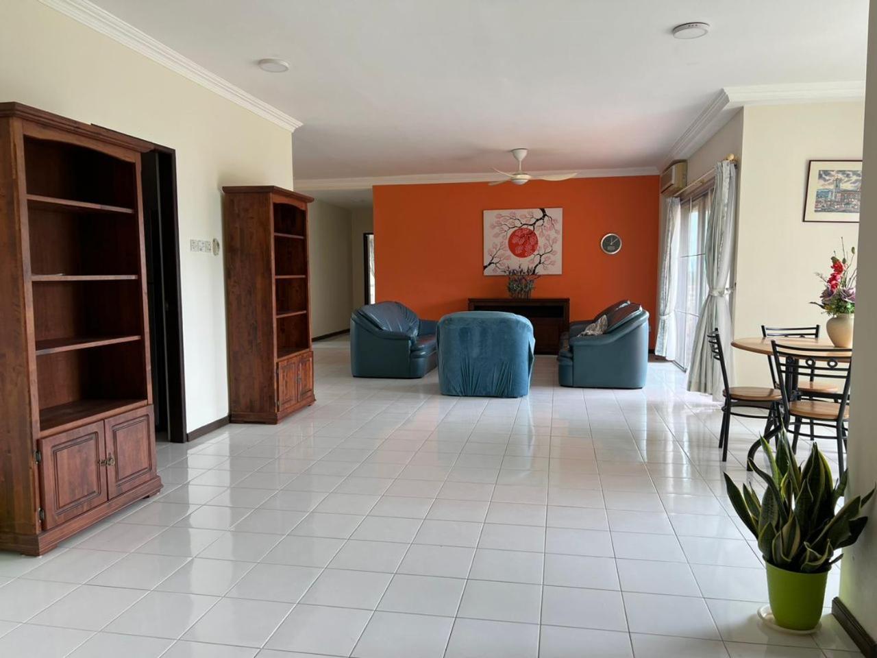 Kasuma Resort Azalea Кучинг Экстерьер фото